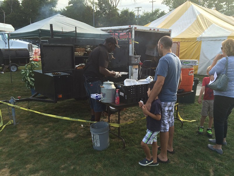 2015-09-26 The Great Beer Run 0170.JPG - 2015 The Great Beer Run 5K in Northville Michigan.